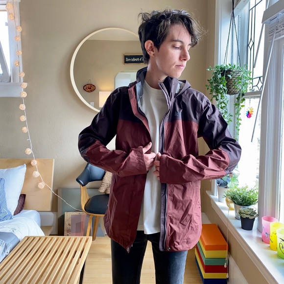 REI Jackets & Blazers - REI Women’s Rain Jacket, Size M